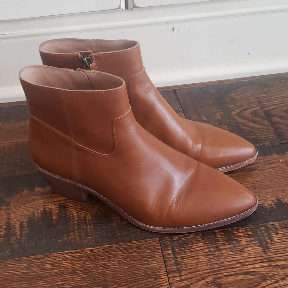 Madewell The Charley Boot in Leather
K5307